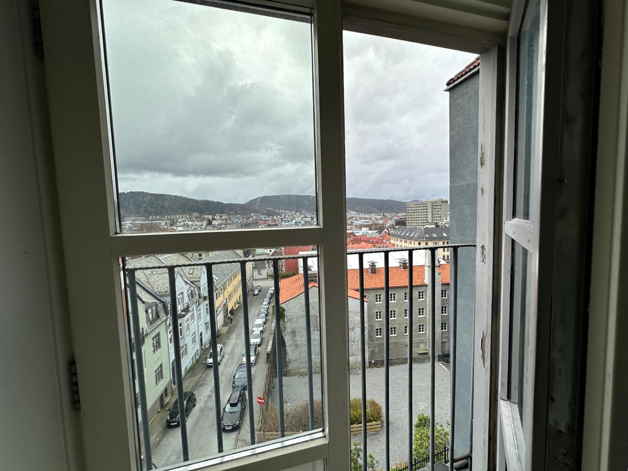 Sjarmerende Bolig Like Ved Togstasjonen Leilighet Bergen Eksteriør bilde